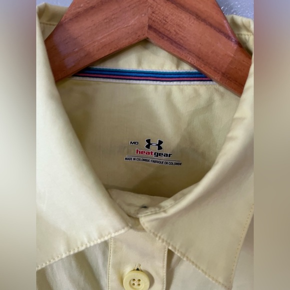 Under Armour Yellow Heat Gear UPF 30 Womens Top Cotton Pockets M NWT - Picture 5 of 11